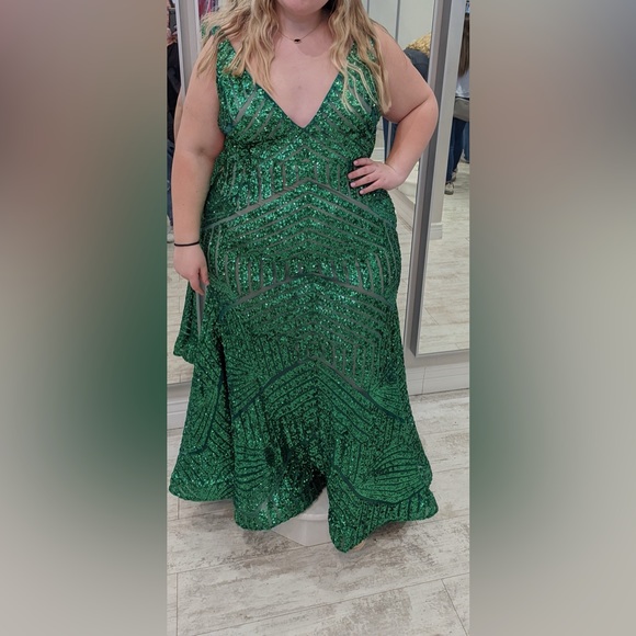 Jovani green sequin gown prom dress size 20 stretch - Picture 3 of 4